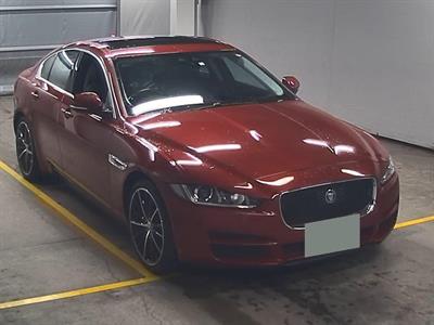 2015 Jaguar XE - Thumbnail