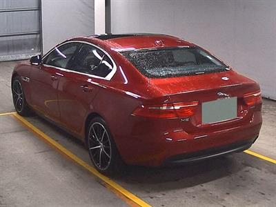 2015 Jaguar XE - Thumbnail