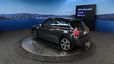 2016 Mini Cooper - Thumbnail