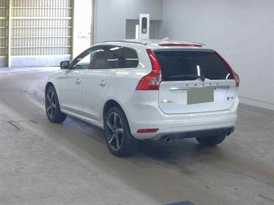 2015 Volvo XC60 - Thumbnail