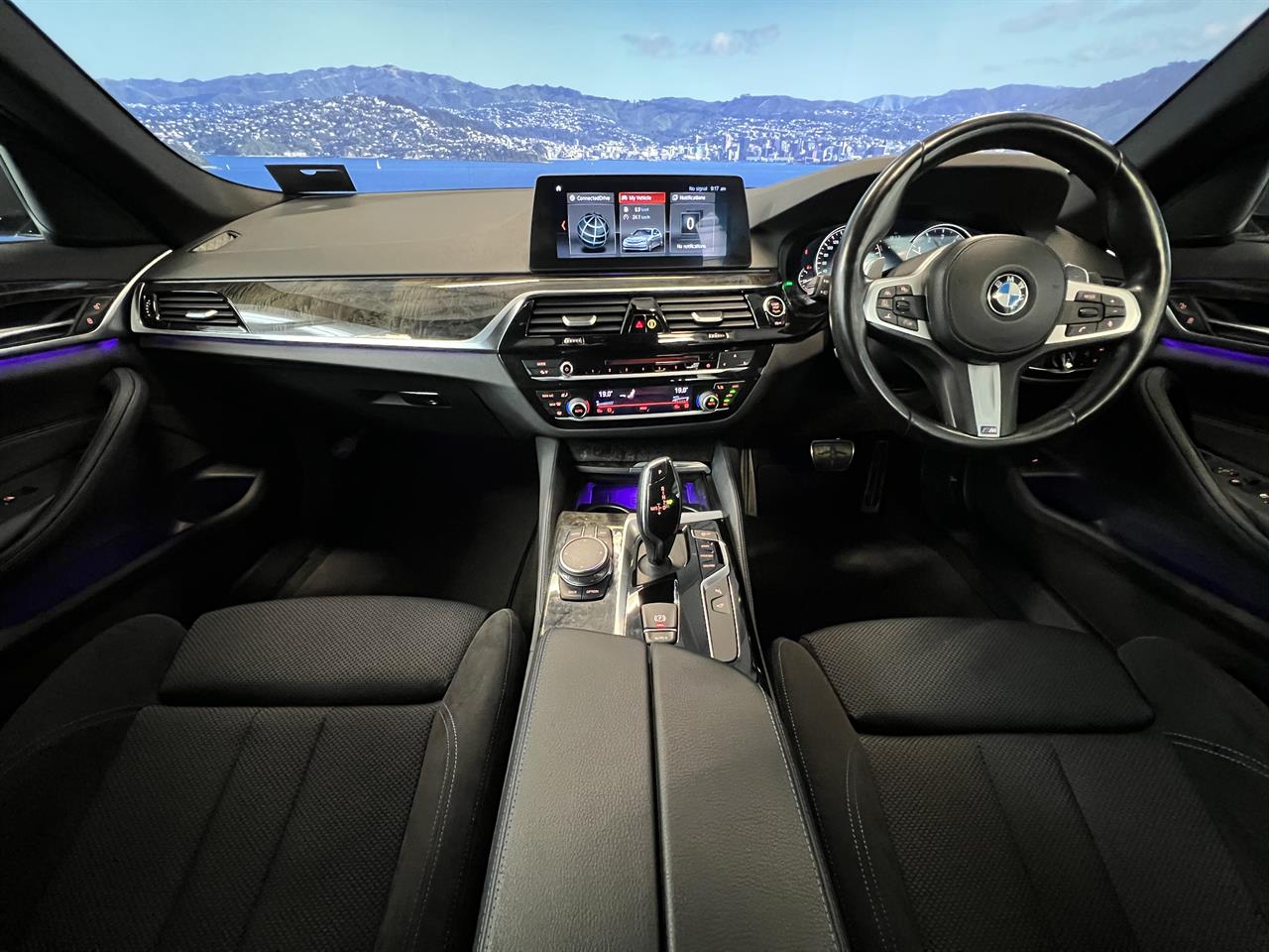 2018 BMW 523i