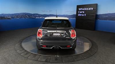 2015 Mini Cooper - Thumbnail