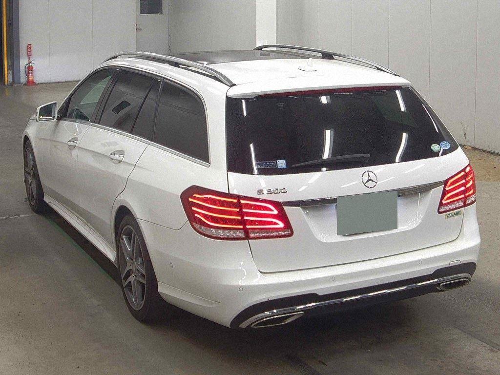 2015 Mercedes-Benz E 300