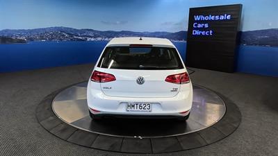 2014 Volkswagen Golf - Thumbnail