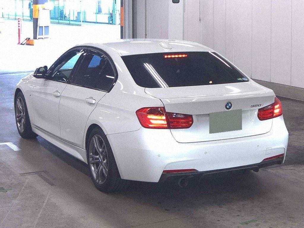 2015 BMW 320i