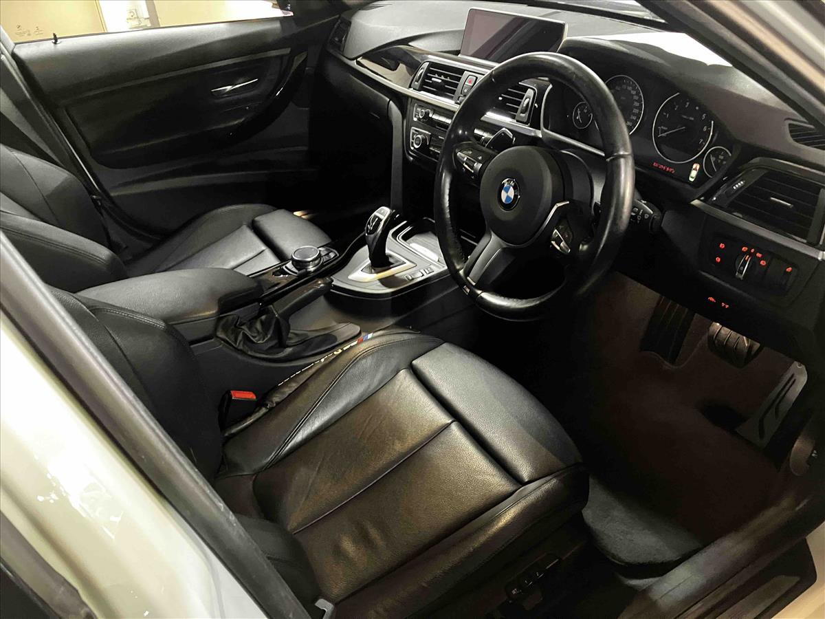 2015 BMW 320i