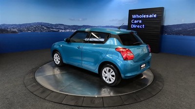 2017 Suzuki Swift - Thumbnail