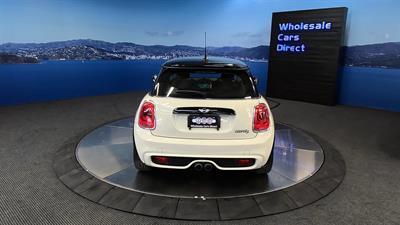 2017 Mini Cooper - Thumbnail