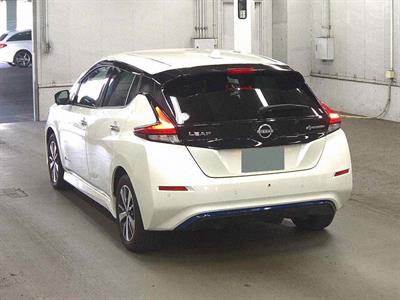 2022 Nissan Leaf - Thumbnail