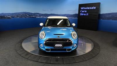 2015 Mini Cooper - Thumbnail