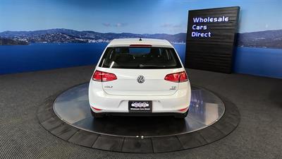 2015 Volkswagen Golf - Thumbnail