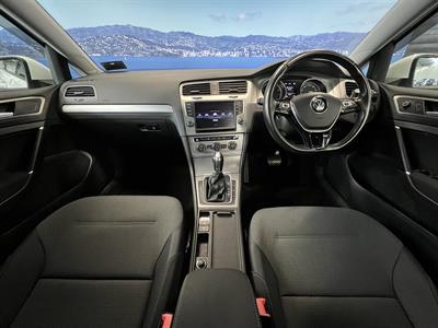 2015 Volkswagen Golf - Thumbnail