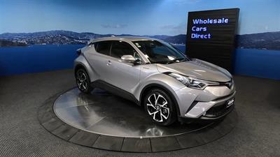 2017 Toyota C-HR - Thumbnail