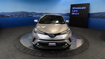 2017 Toyota C-HR - Thumbnail